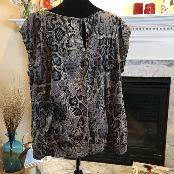 Pure Energy Snakeprint Tank Top Blouse - Picture 4 of 5